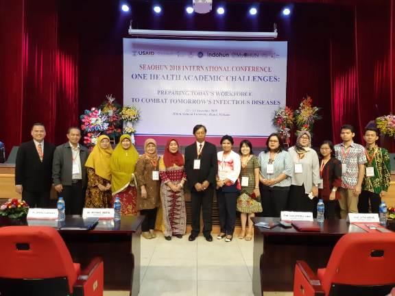Dosen Prodi Kesmas STIKKU Presentasikan Hasil Penelitian di Vietnam