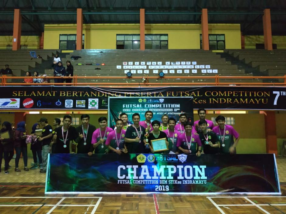 Tim Futsal STIKes Kuningan Raih Juara I & III Di Futsal Competition BEM STIKes Indramayu ke-7